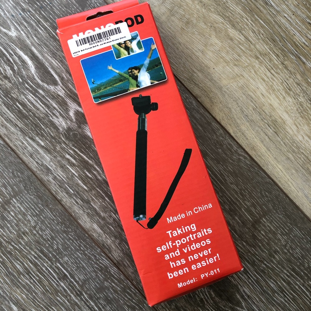 Bluetooth self portrait device. New in box